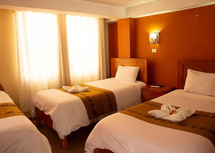 Gran Hotel Singapur Hotel 2*